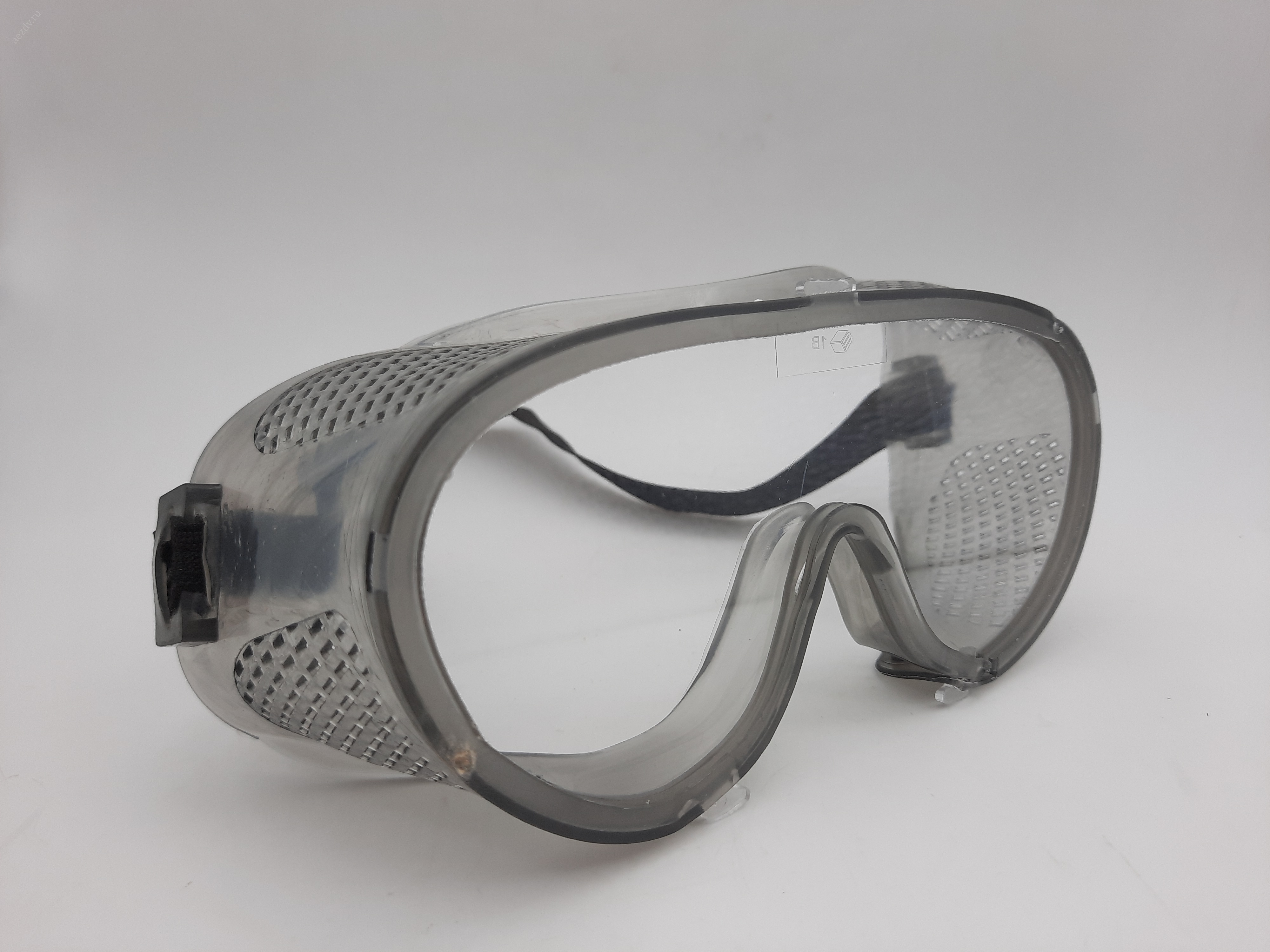 Очки защитные с прямой вентиляцией серые