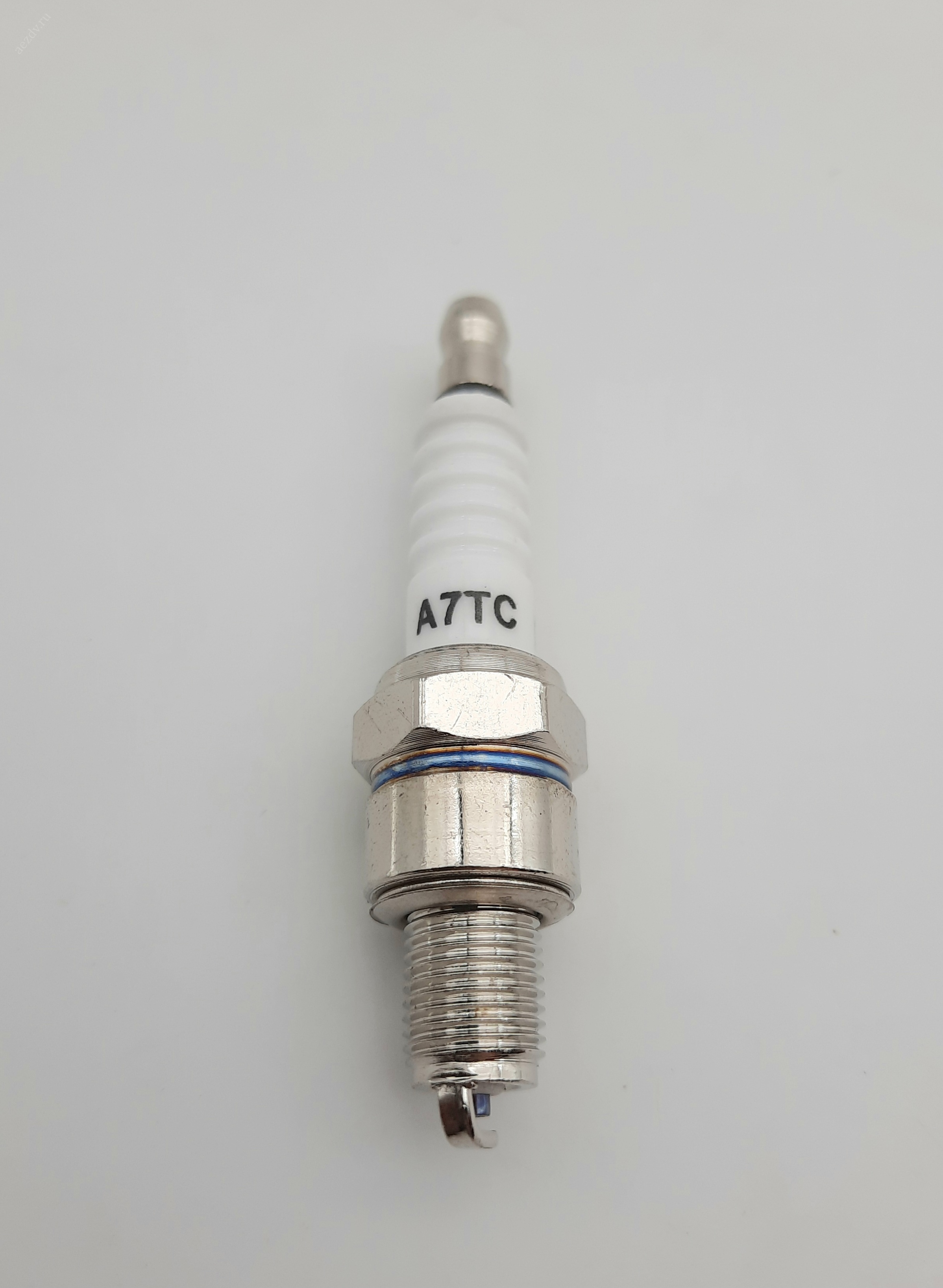 Свеча зажигания  для четырехтактных двигателей A7TC M10*1,00 12,7 mm 