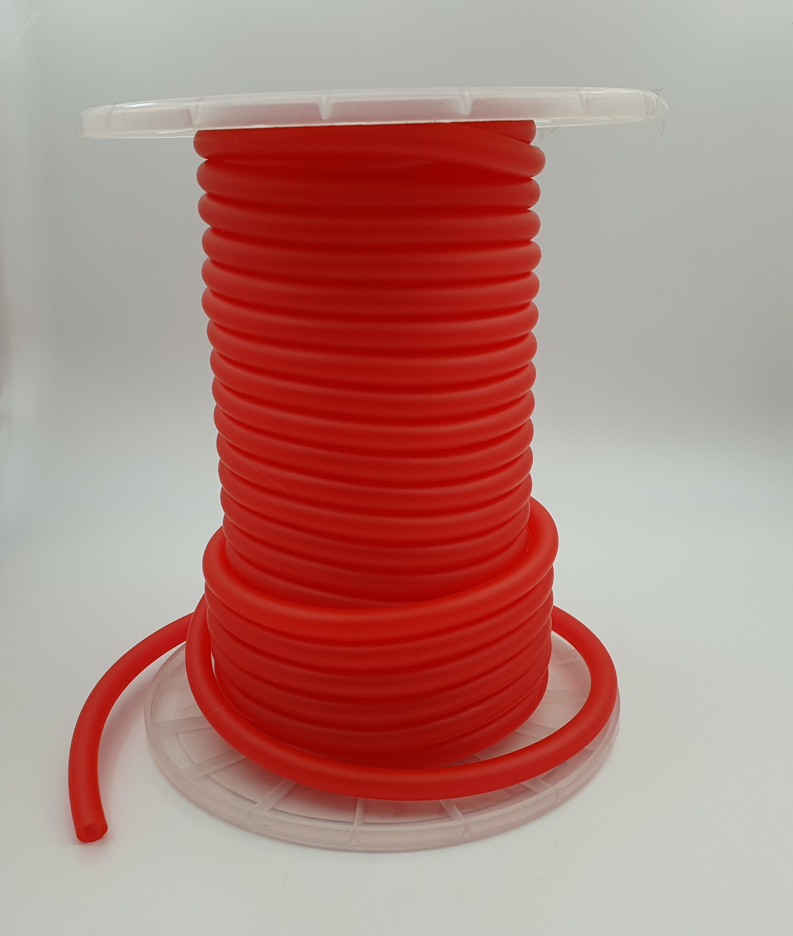 Шланг топливный D4мм (силиконовый,красный)