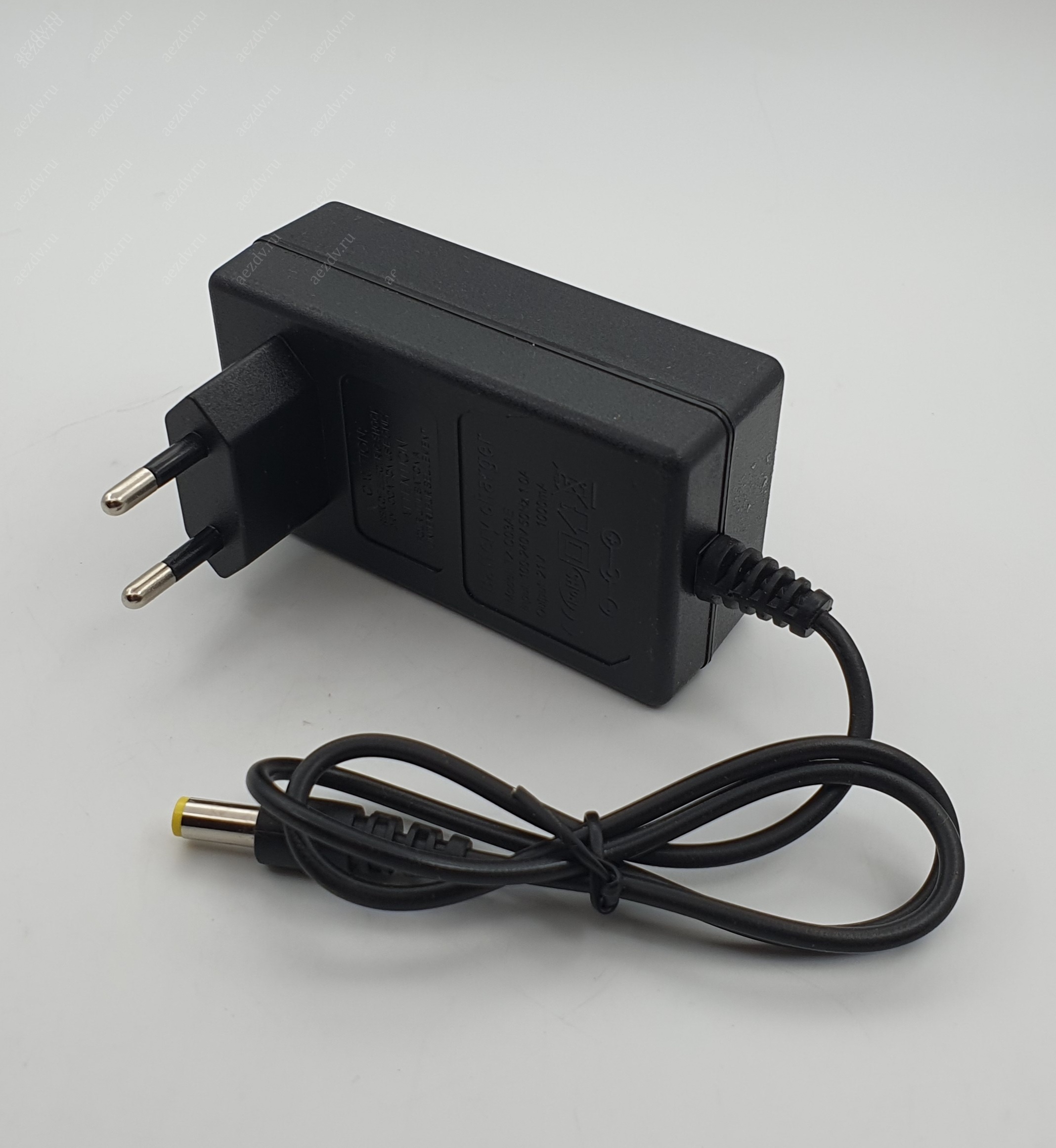 Зарядное устройство для 18V Li-On аккумуляторов 