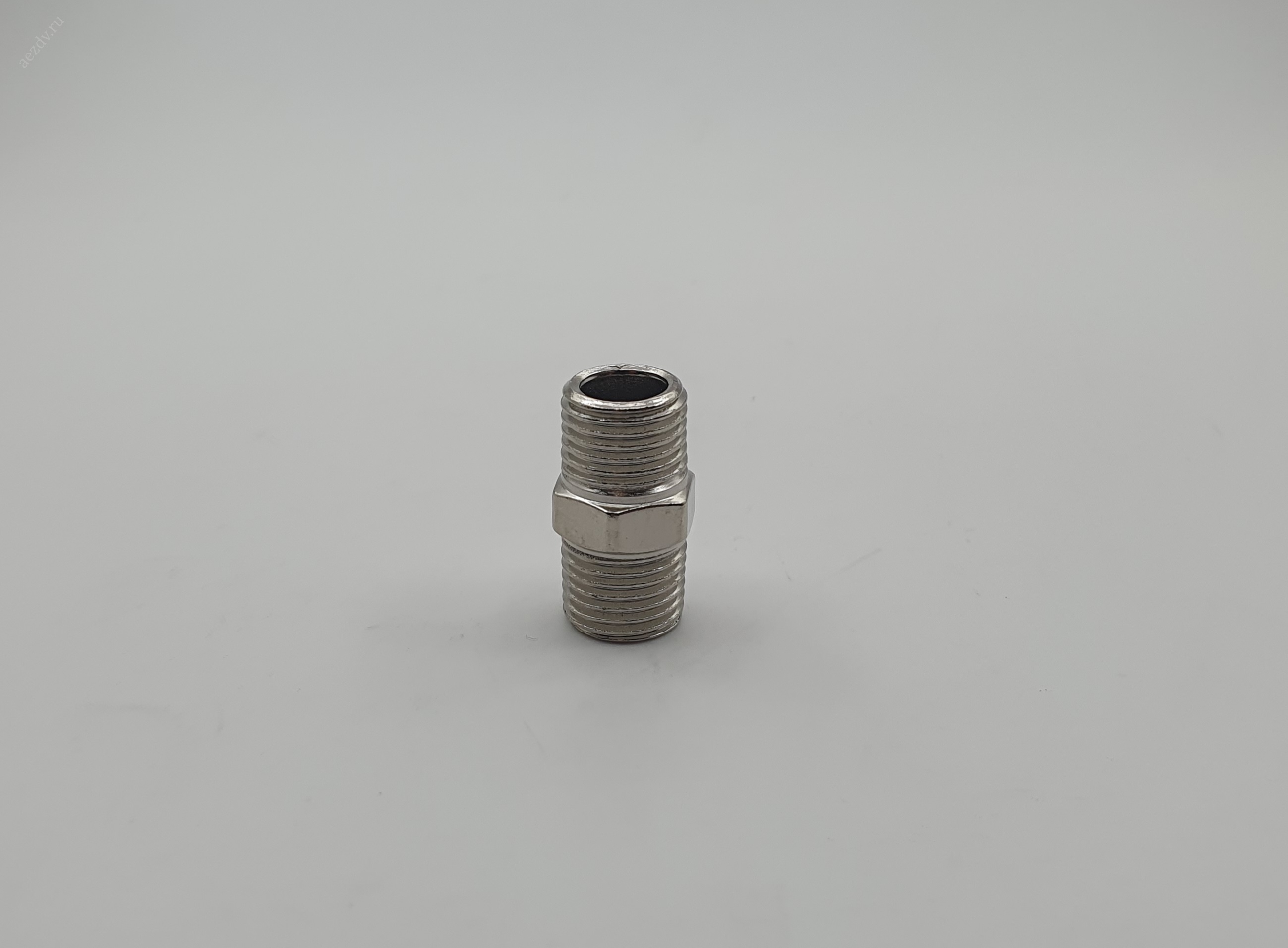 Переходник для компрессора, двусторонняя резьба Pegas pneumatic наружная 1/4" удлиненная модель